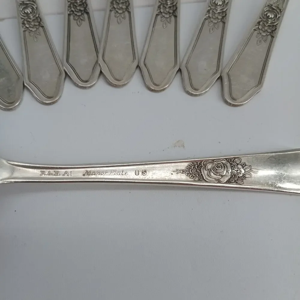 8X Tsp Vtg Manor Plate Triple Rose Rosedale Teaspoons Silverplate
